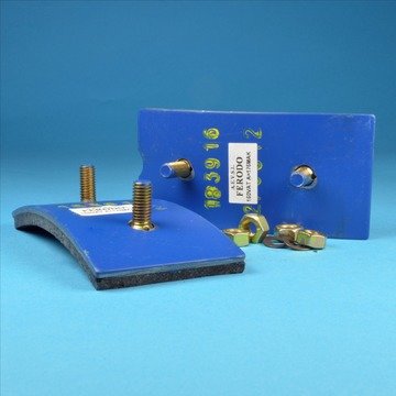 Комплект 2 тормозные колодки 13VTR-160VAT (электротормоз длина 176 мм)
